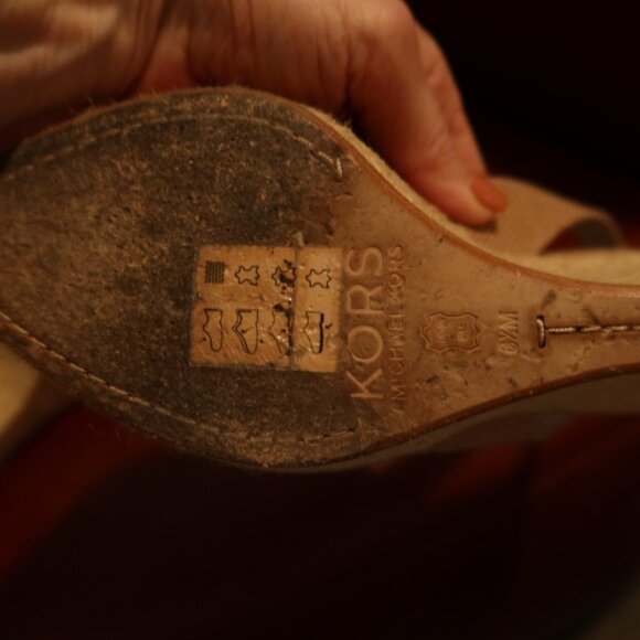 $250 Michael Kors Vivian Washed Canvas peep toe sandals espadrilles beige 6.5 M - Picture 12 of 13